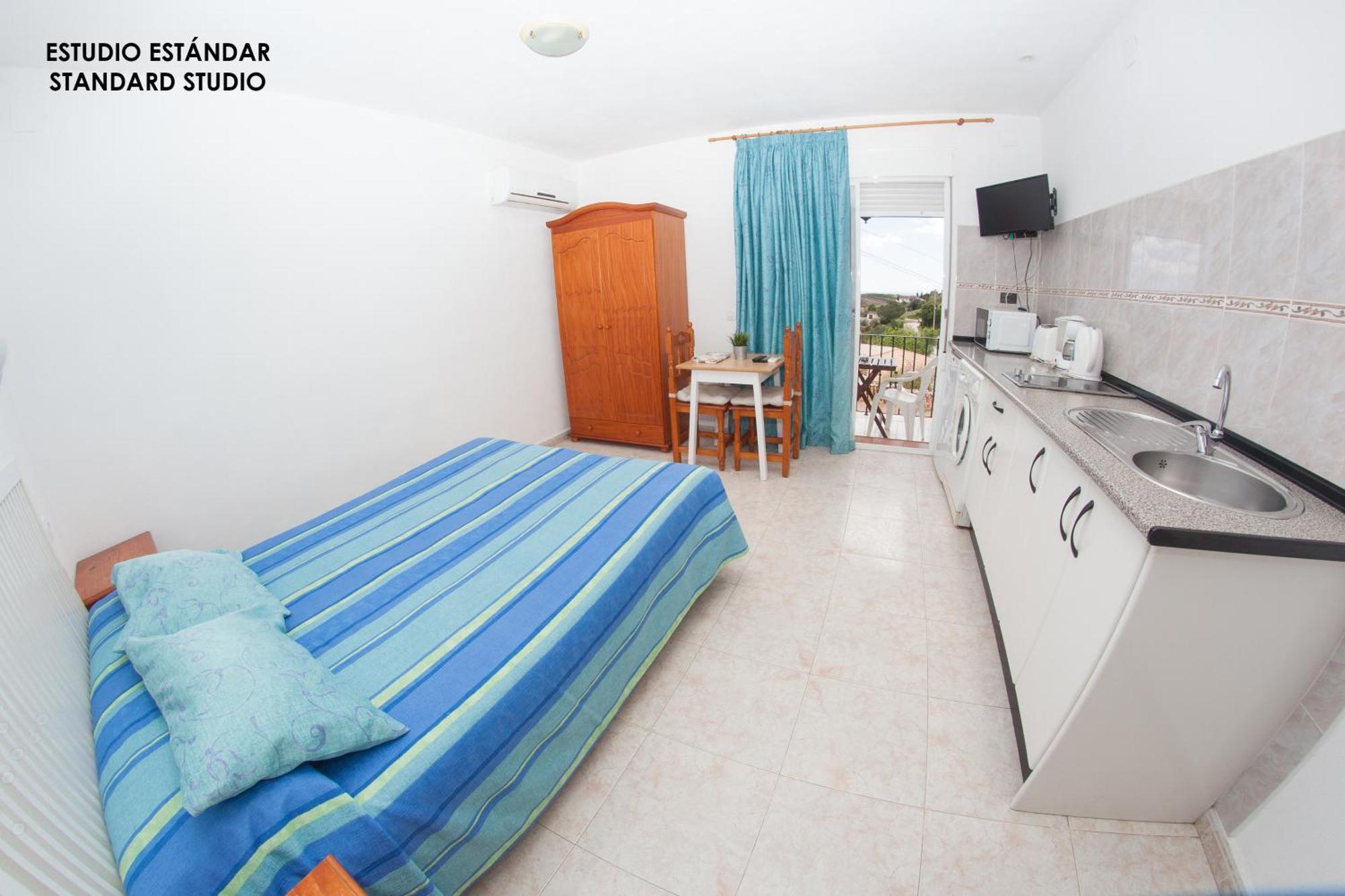 Apartamentos Rurales Santos Benajarafe Exterior photo